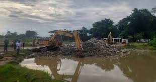 সিলেটে পরিত্যক্ত পুকুরে দেড় লাখ ঘনফুট পাথর উদ্ধার